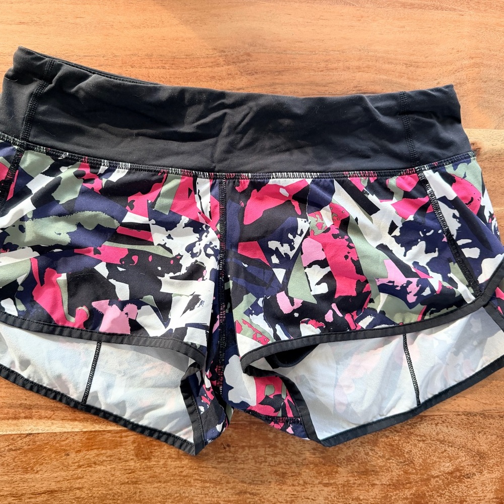 lululemon athletica SPEED SHORT Black Waistband Multi-Color Shorts